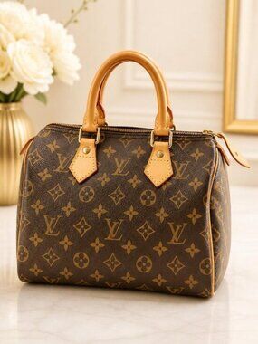 Authentic Louis Vuitton Speedy 25 Monogram Canvas Top Handle Bag